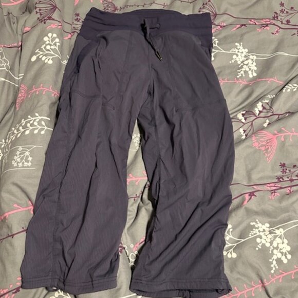 Lululemon Studio Crops size 6 - Picture 1 of 3